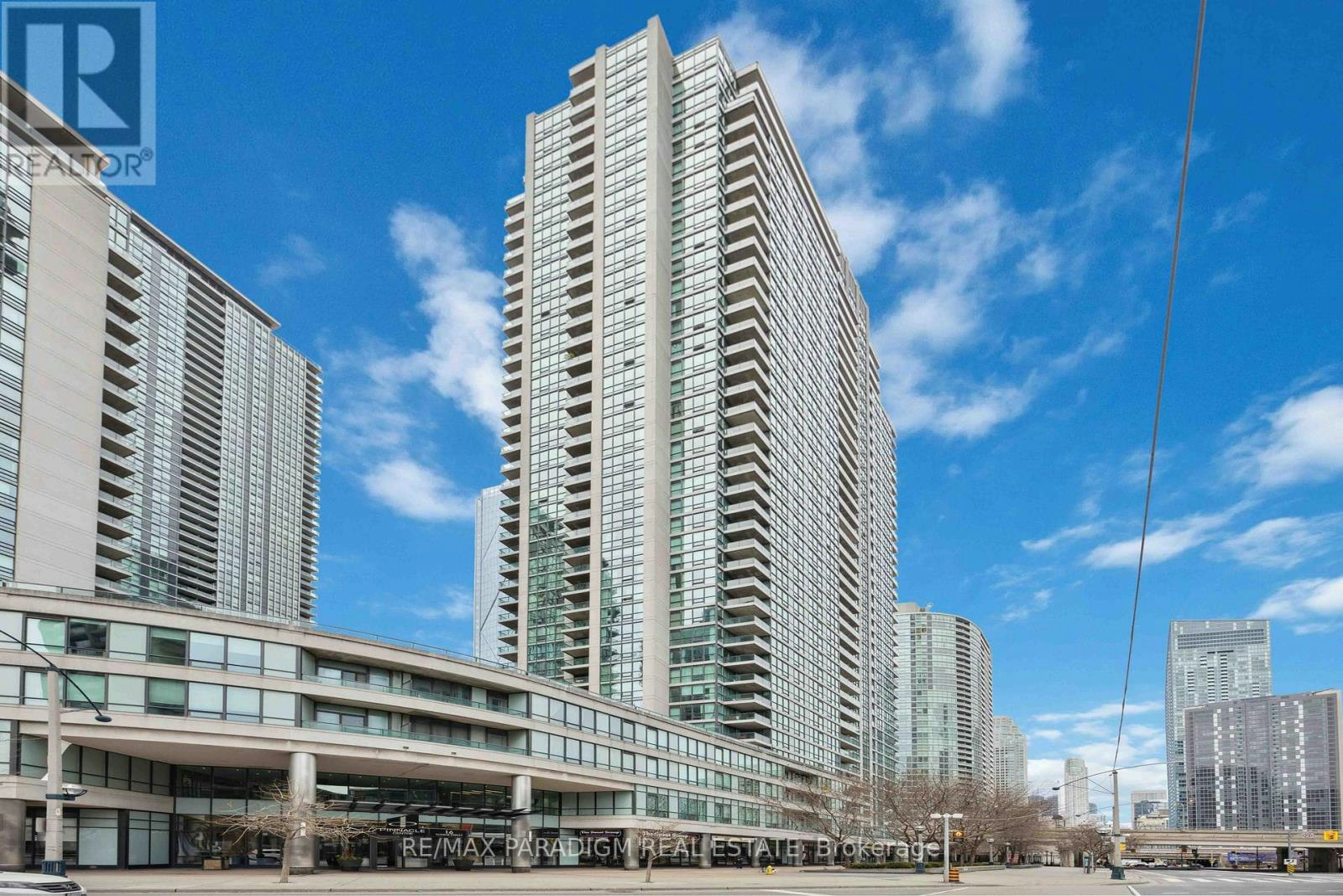 1713-16 Yonge Street, Toronto, ON, M5E 2A1
