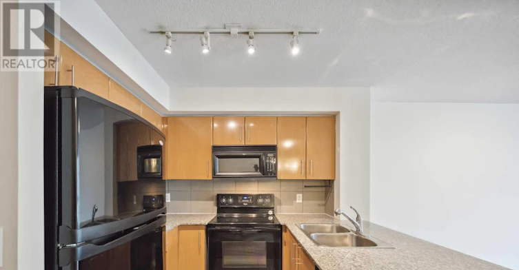1713-16 Yonge Street, Toronto, ON, M5E 2A1 - 14