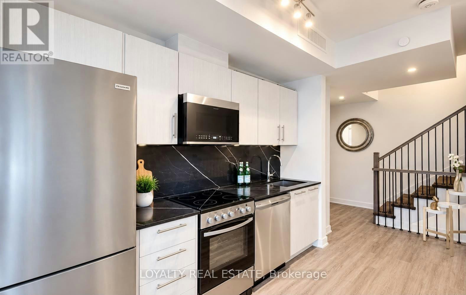 28-861 Sheppard Avenue W, Toronto, ON, M3H 2T4 - 4