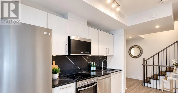 28-861 Sheppard Avenue W, Toronto, ON, M3H 2T4 - 4