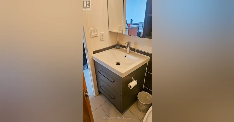 611-255 Richmond Street E, Toronto, ON, M5A 4T7 - 9