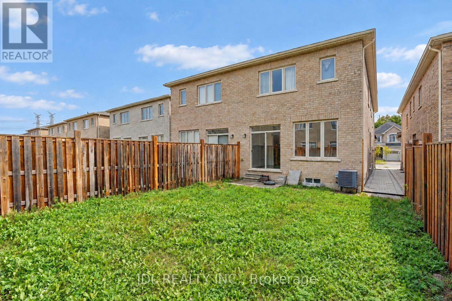 54 Mohandas Drive, Markham, ON, L3S 0E5 - 6