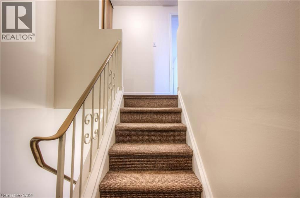 7-206 Green Valley Drive, Kitchener, ON, N2P 1G9 - 8