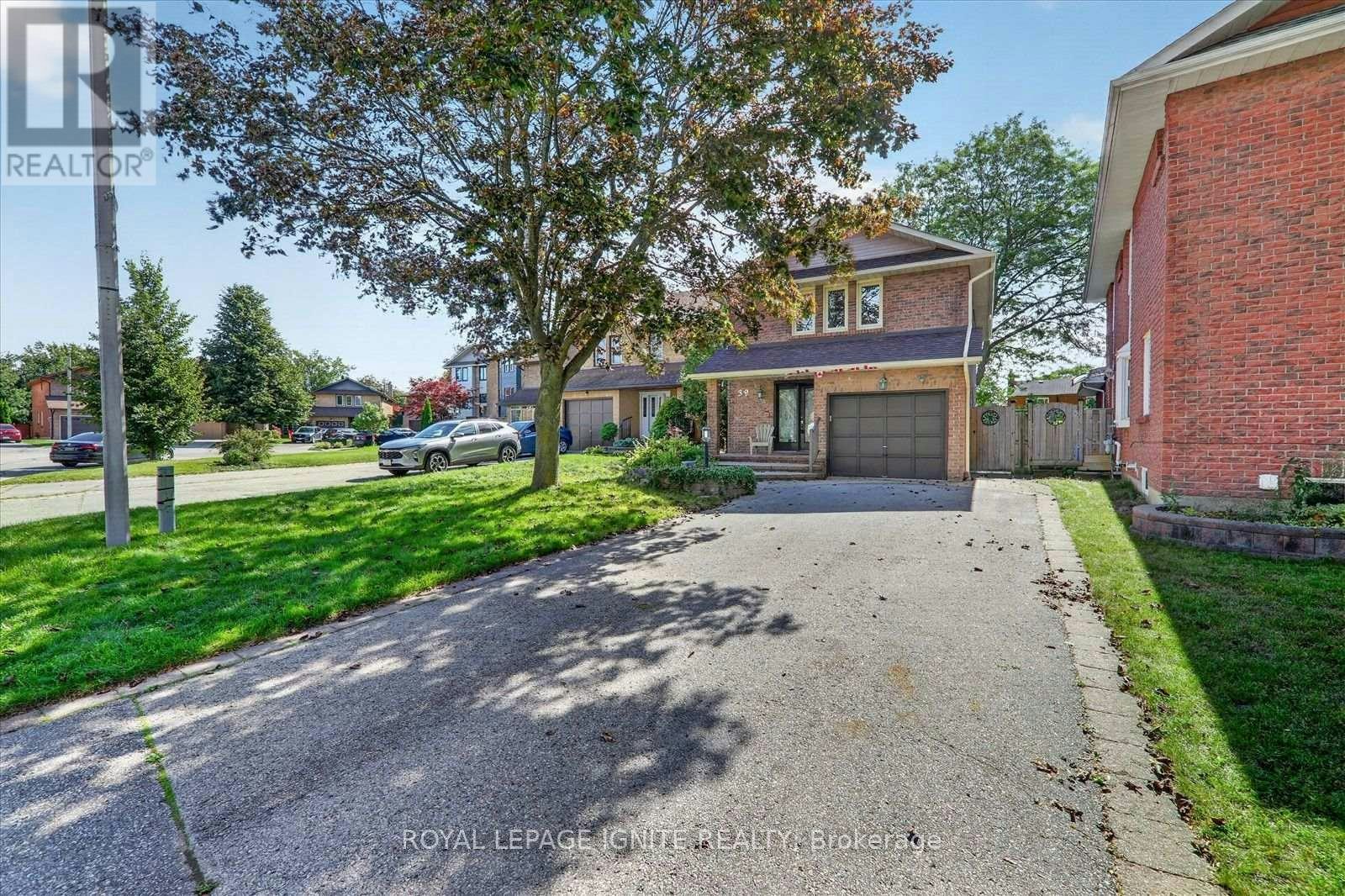 39 Longfellow Court, Whitby, ON, L1N 6V7 - 2