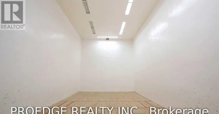 2507-5 Massey Square, Toronto, ON, M4C 5L5 - 35