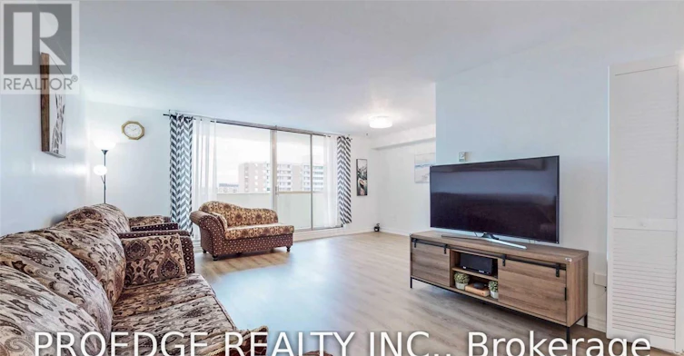 2507-5 Massey Square, Toronto, ON, M4C 5L5 - 11