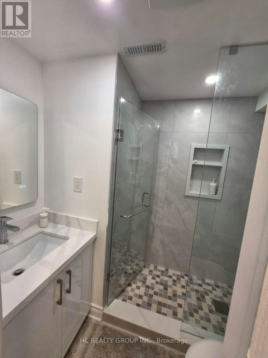 70 Copperwood Square, Toronto, ON, M1V 2C1 - 4