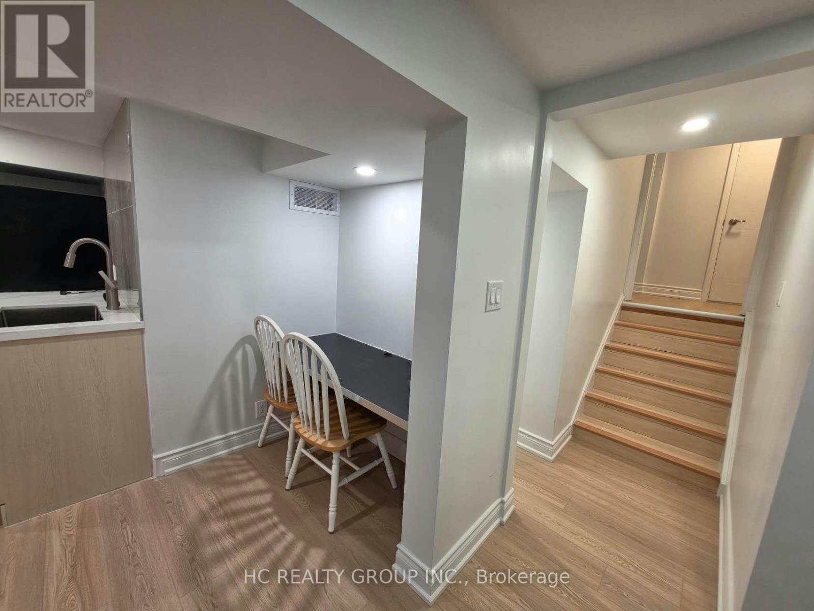 70 Copperwood Square, Toronto, ON, M1V 2C1 - 7