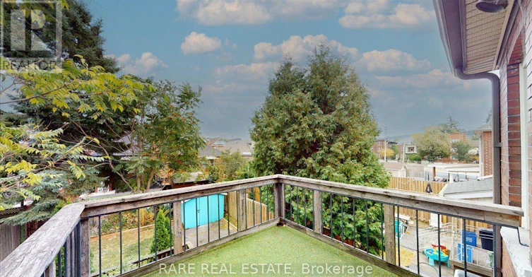 2-8 Balsam Avenue N, Hamilton, ON, L8L 6Y2 - 26