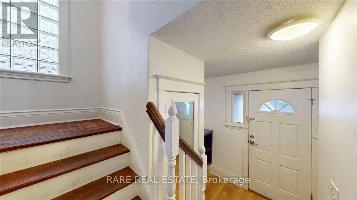 2-8 Balsam Avenue N, Hamilton, ON, L8L 6Y2 - 4