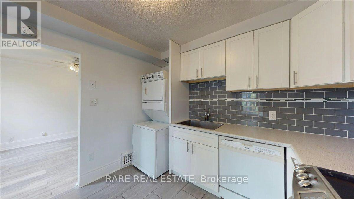 2-8 Balsam Avenue N, Hamilton, ON, L8L 6Y2 - 8