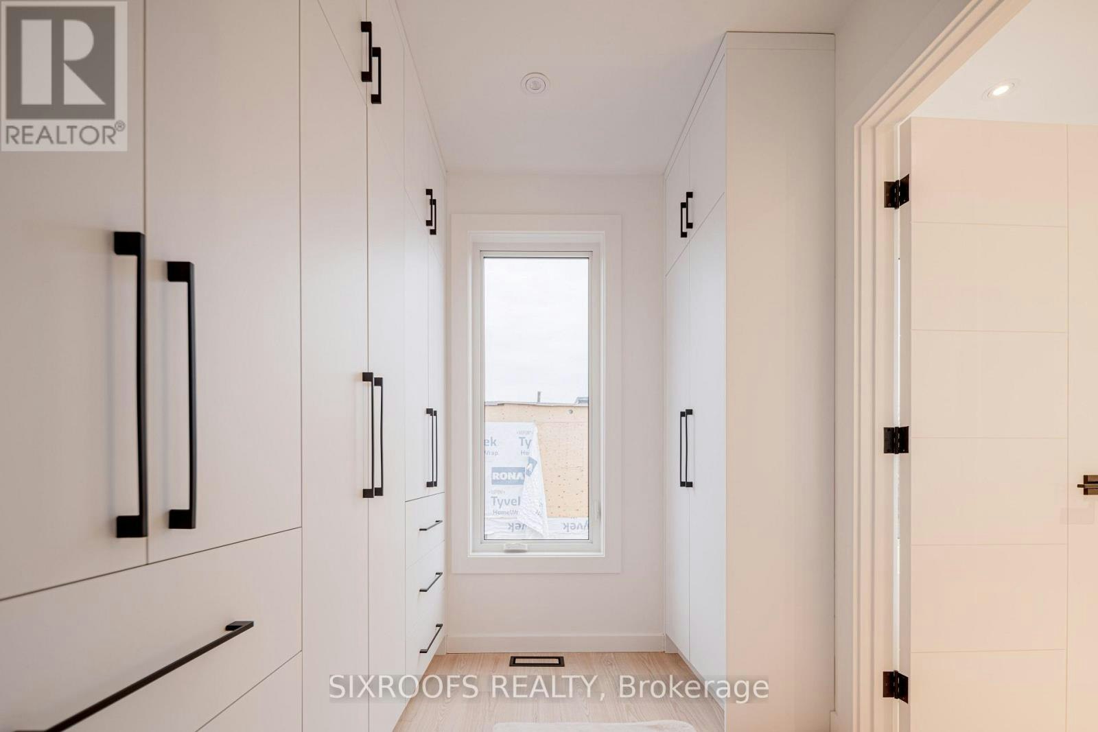 UPPER-40 Morningside Avenue, Toronto, ON, M6S 1C4 - 31