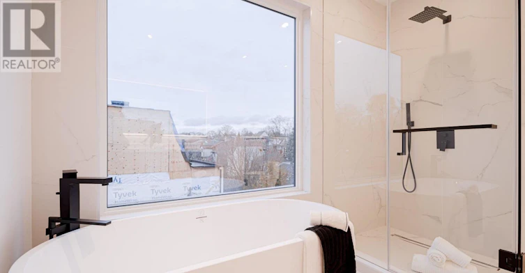 UPPER-40 Morningside Avenue, Toronto, ON, M6S 1C4 - 33