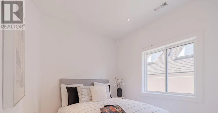 UPPER-40 Morningside Avenue, Toronto, ON, M6S 1C4 - 22