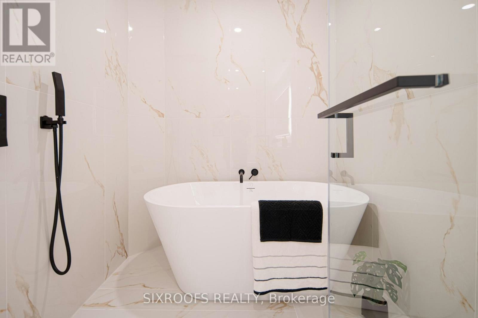 UPPER-40 Morningside Avenue, Toronto, ON, M6S 1C4 - 18
