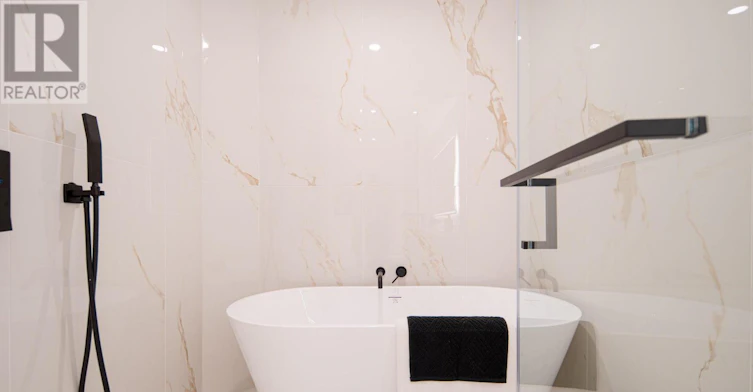 UPPER-40 Morningside Avenue, Toronto, ON, M6S 1C4 - 18