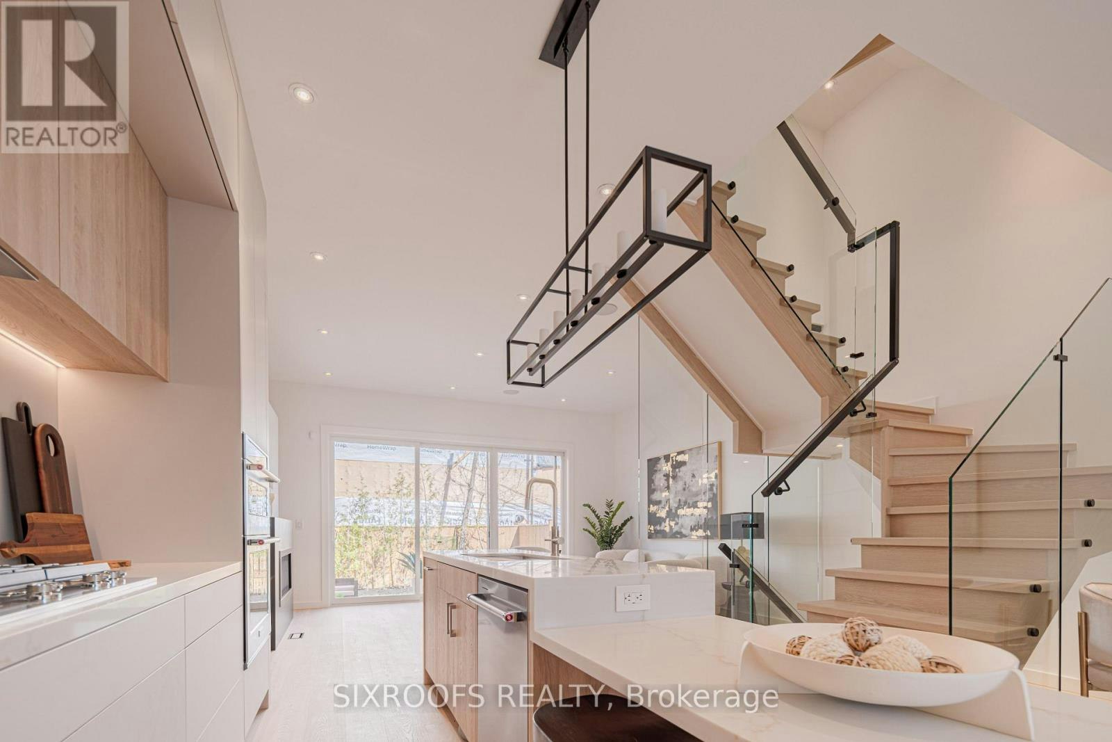 UPPER-40 Morningside Avenue, Toronto, ON, M6S 1C4 - 7