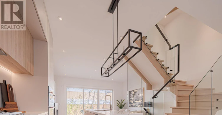 UPPER-40 Morningside Avenue, Toronto, ON, M6S 1C4 - 7