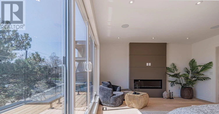 UPPER-40 Morningside Avenue, Toronto, ON, M6S 1C4 - 27