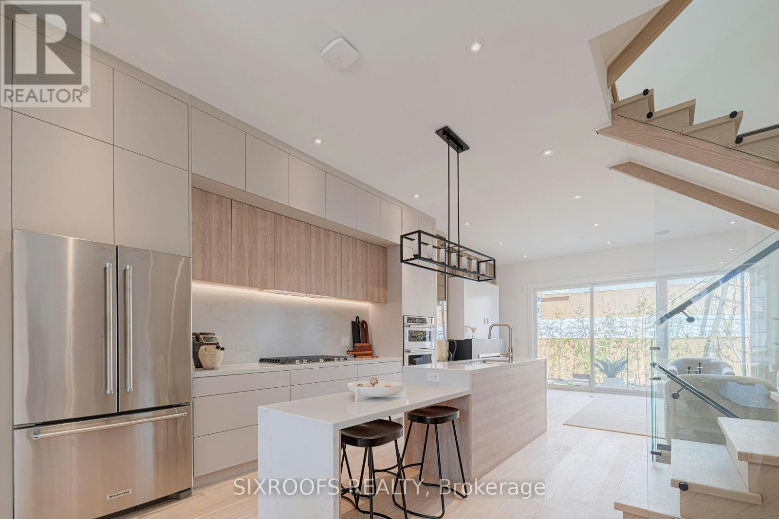 UPPER-40 Morningside Avenue, Toronto, ON, M6S 1C4 - 11