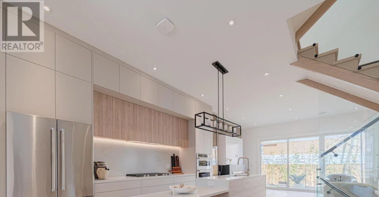 UPPER-40 Morningside Avenue, Toronto, ON, M6S 1C4 - 11