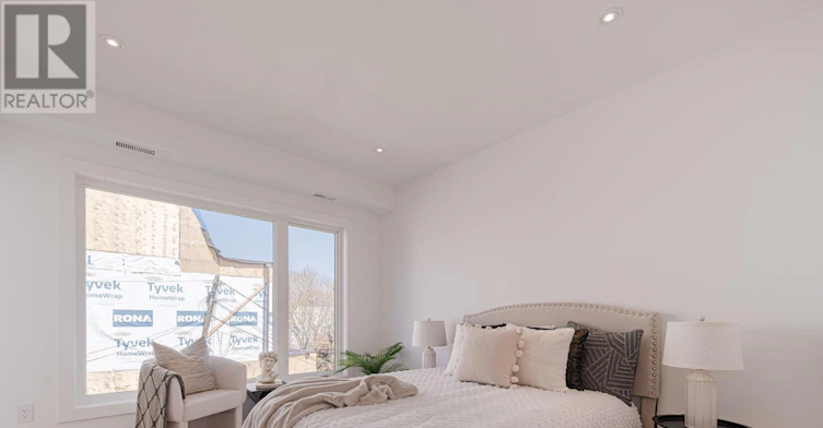 UPPER-40 Morningside Avenue, Toronto, ON, M6S 1C4 - 16