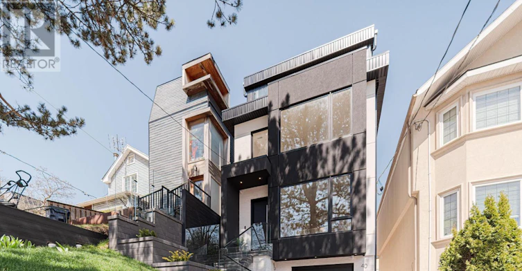 UPPER-40 Morningside Avenue, Toronto, ON, M6S 1C4