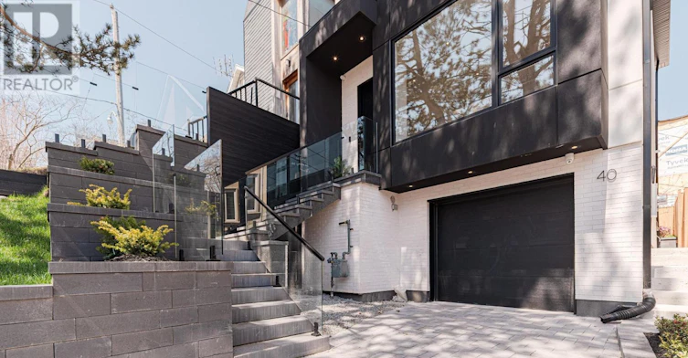 UPPER-40 Morningside Avenue, Toronto, ON, M6S 1C4 - 2