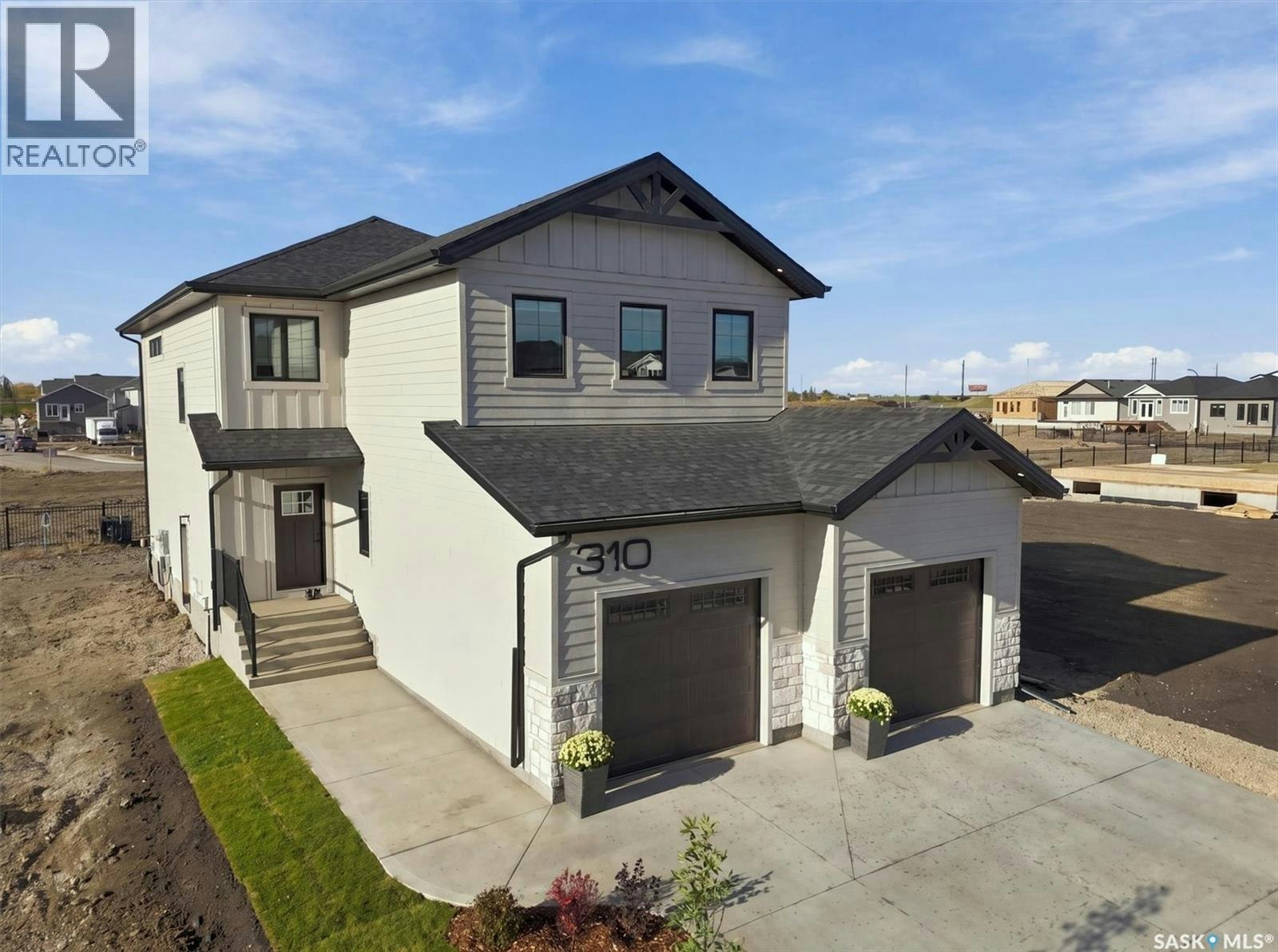 310 Traeger Manor, Saskatoon, SK, S7V 1Z4