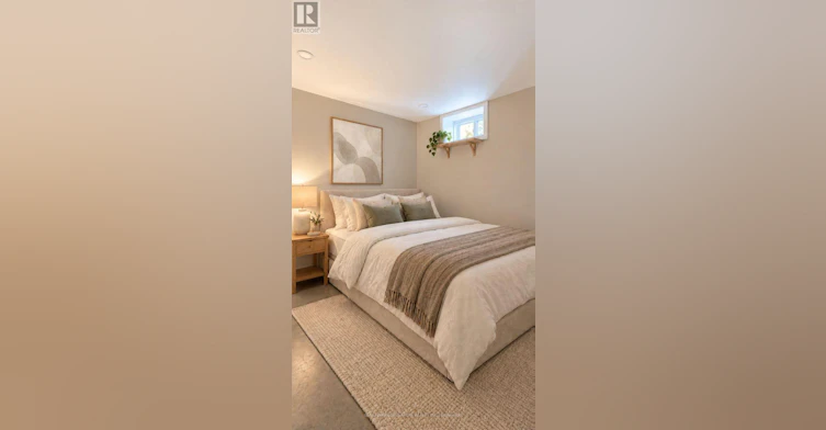 LOWER-301 Euclid Avenue, Toronto, ON, M6J 2K1 - 8