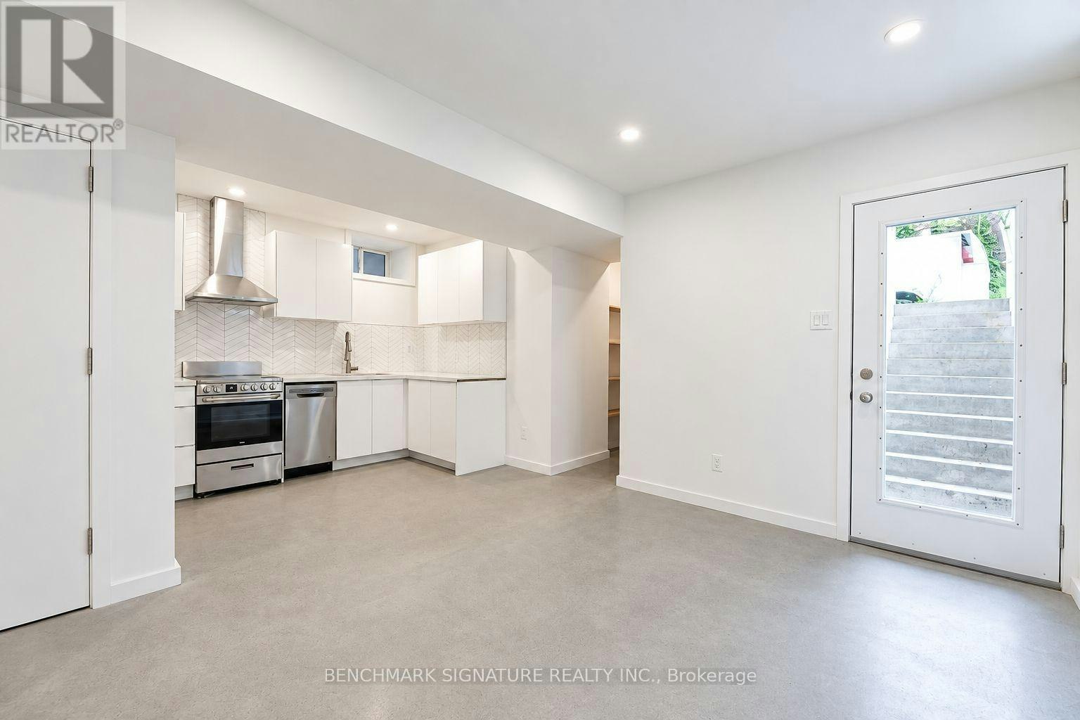 LOWER-301 Euclid Avenue, Toronto, ON, M6J 2K1 - 3