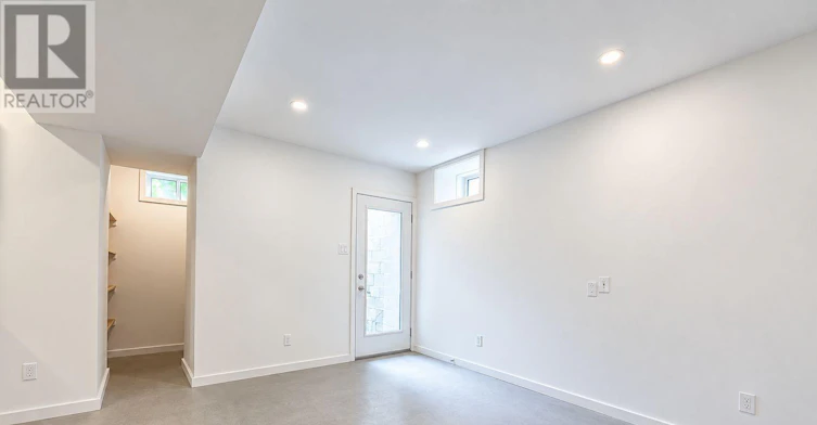 LOWER-301 Euclid Avenue, Toronto, ON, M6J 2K1 - 14