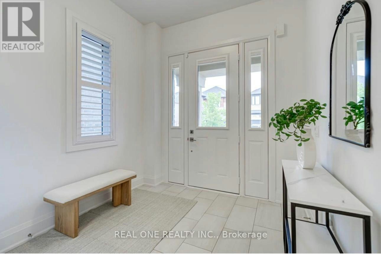 4157 Hillsborough Crescent, Oakville, ON, L6H 3P9 - 2