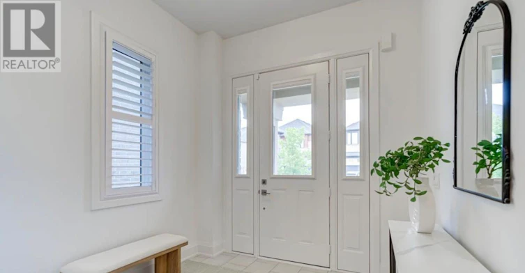 4157 Hillsborough Crescent, Oakville, ON, L6H 3P9 - 2