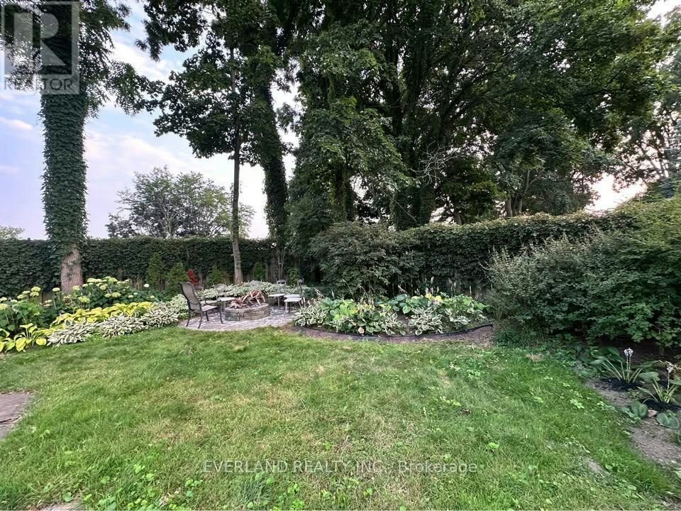 ENSUITE ROOM-3369 St Paul Avenue, Niagara Falls, ON, L2J 2M3 - 17
