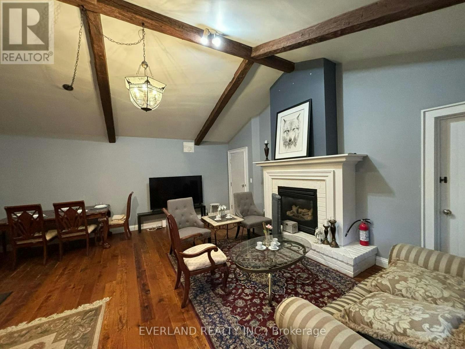 ENSUITE ROOM-3369 St Paul Avenue, Niagara Falls, ON, L2J 2M3 - 4