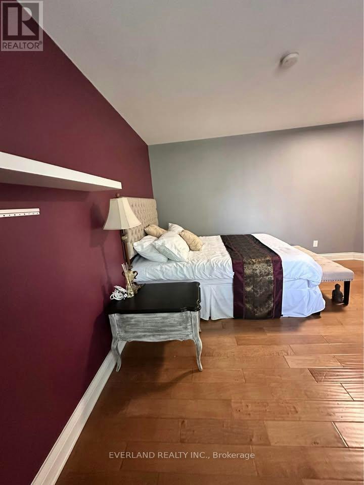 ENSUITE ROOM-3369 St Paul Avenue, Niagara Falls, ON, L2J 2M3 - 14