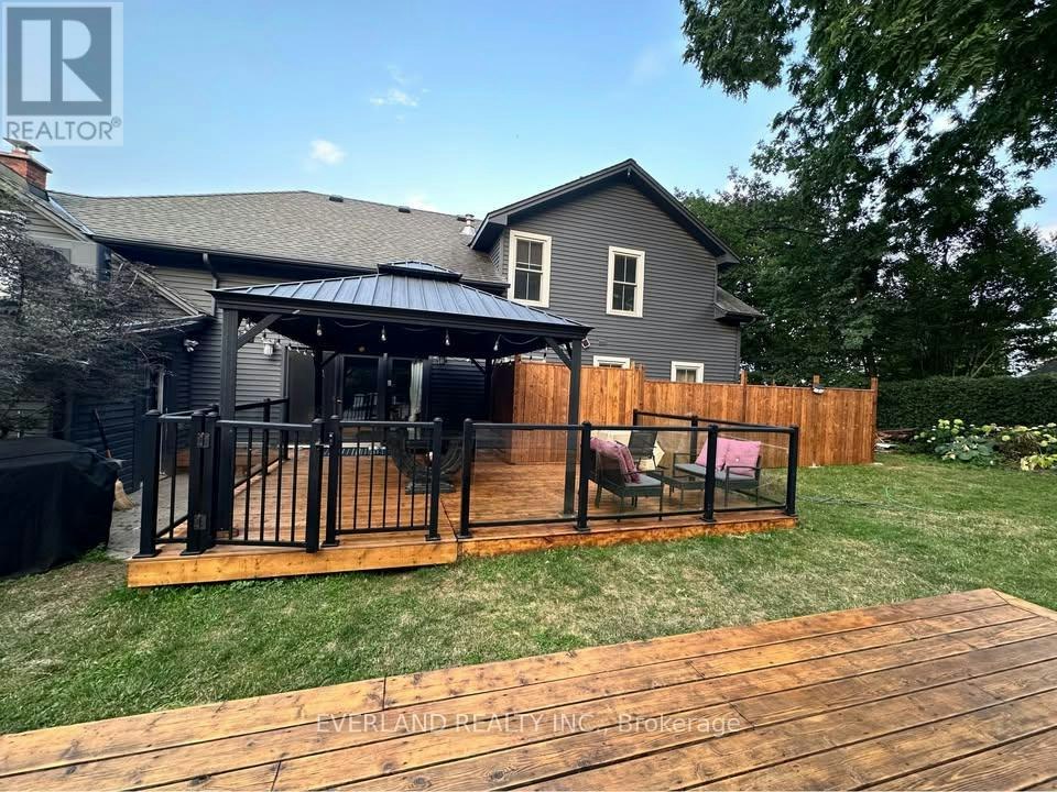 ENSUITE ROOM-3369 St Paul Avenue, Niagara Falls, ON, L2J 2M3 - 20