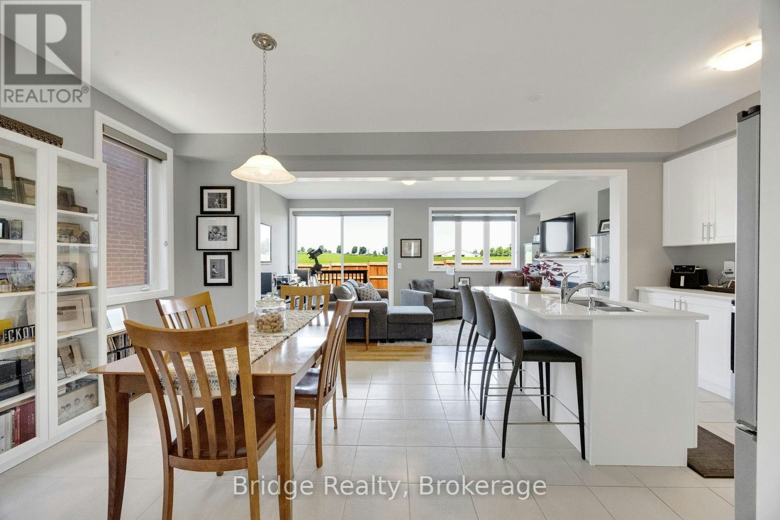 892 Sobeski Avenue, Woodstock, ON, N4T 0P2 - 9