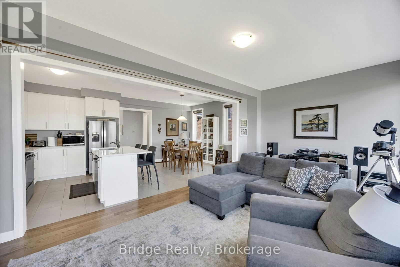 892 Sobeski Avenue, Woodstock, ON, N4T 0P2 - 19