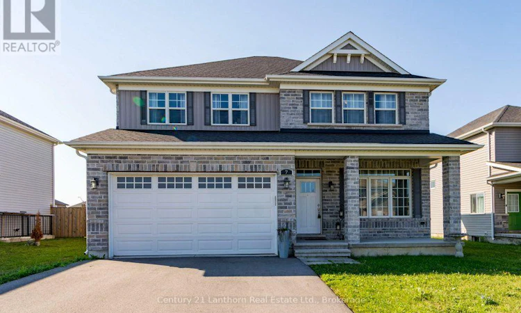 7 Cottonwood Drive