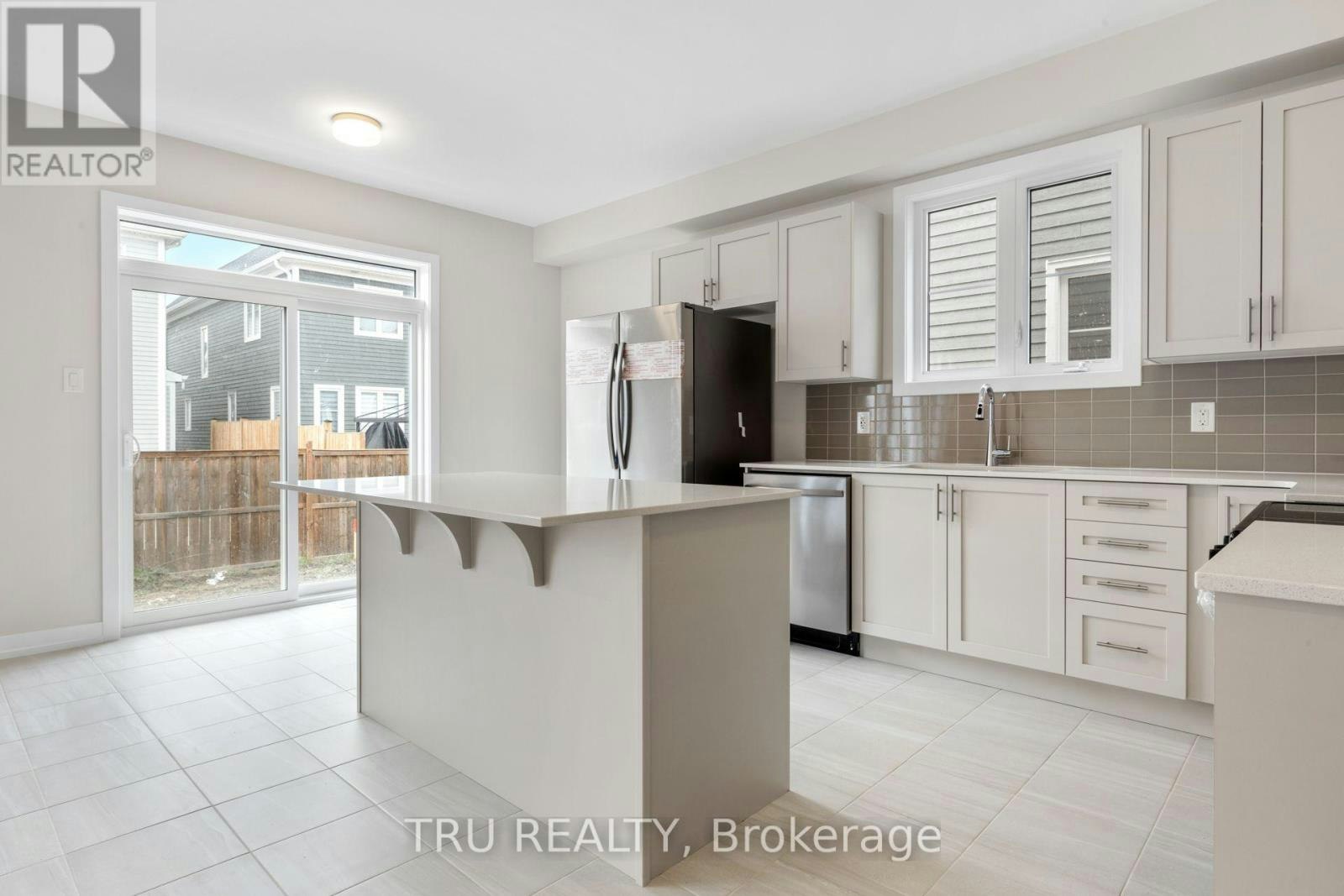 77 Hackamore Crescent, Ottawa, ON, K0A 2Z0 - 9