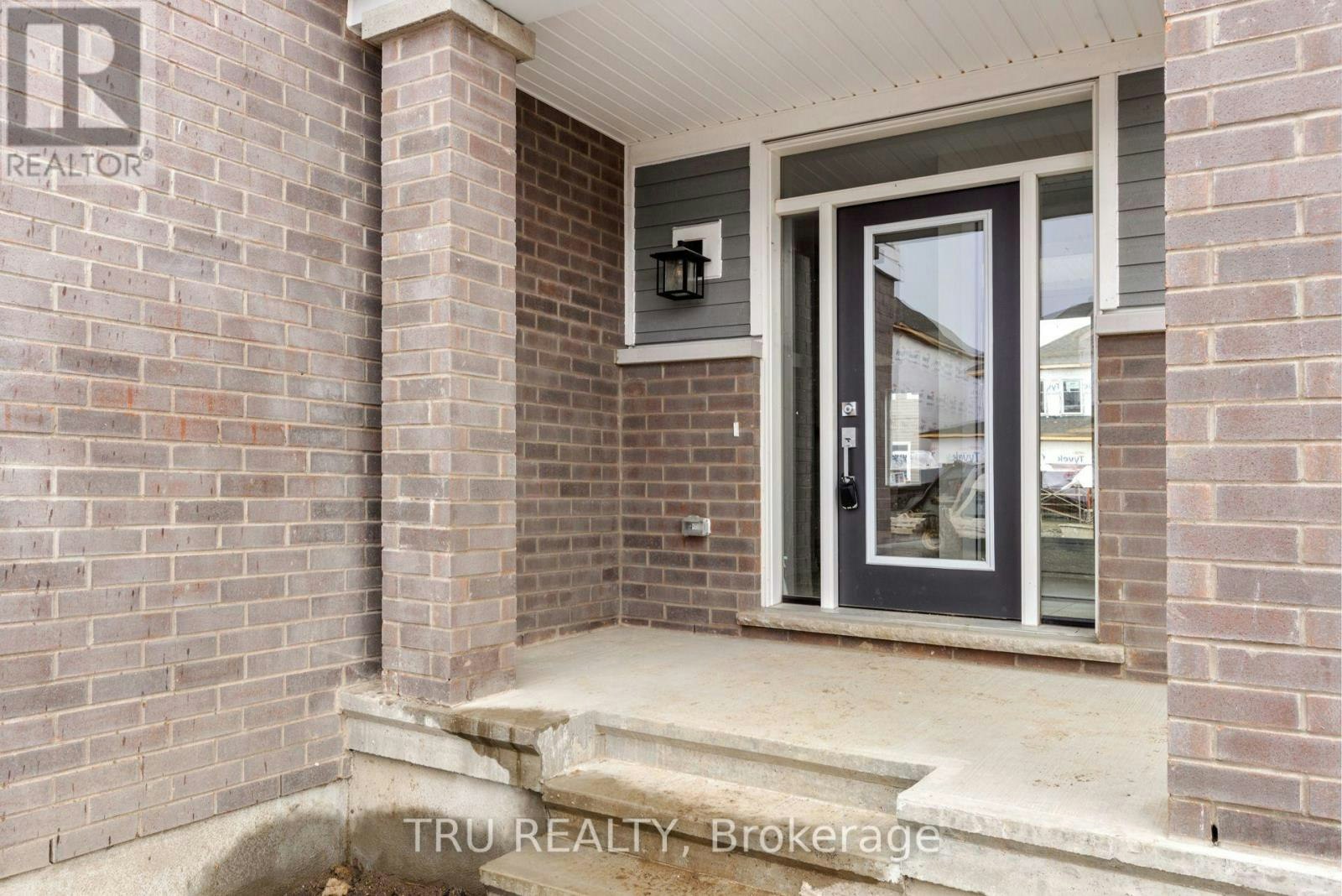 77 Hackamore Crescent, Ottawa, ON, K0A 2Z0 - 5