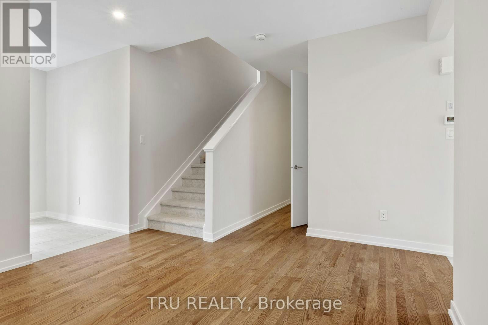 77 Hackamore Crescent, Ottawa, ON, K0A 2Z0 - 8