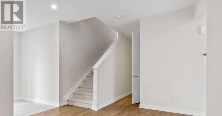 77 Hackamore Crescent, Ottawa, ON, K0A 2Z0 - 8