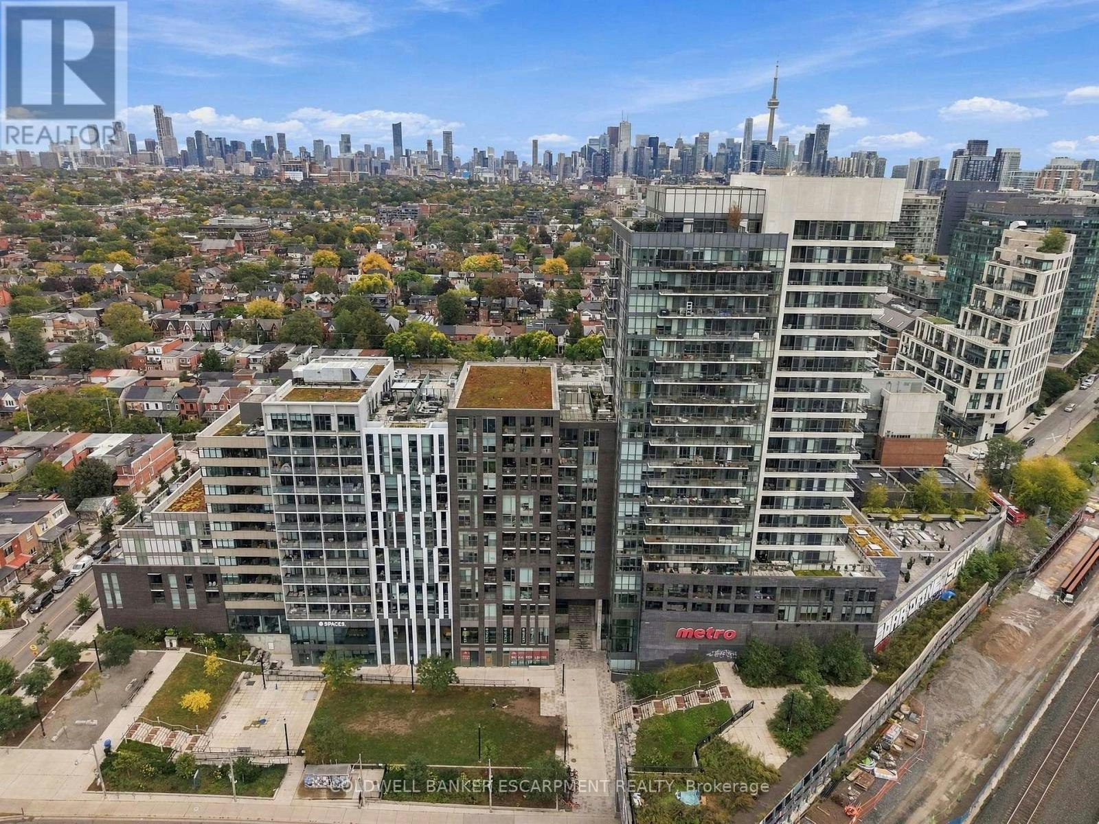 628-20 Minowan Miikan Lane, Toronto, ON, M6J 0E5
