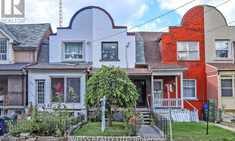 758 Richmond Street W