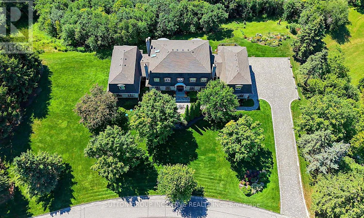 25 Bovair Trail