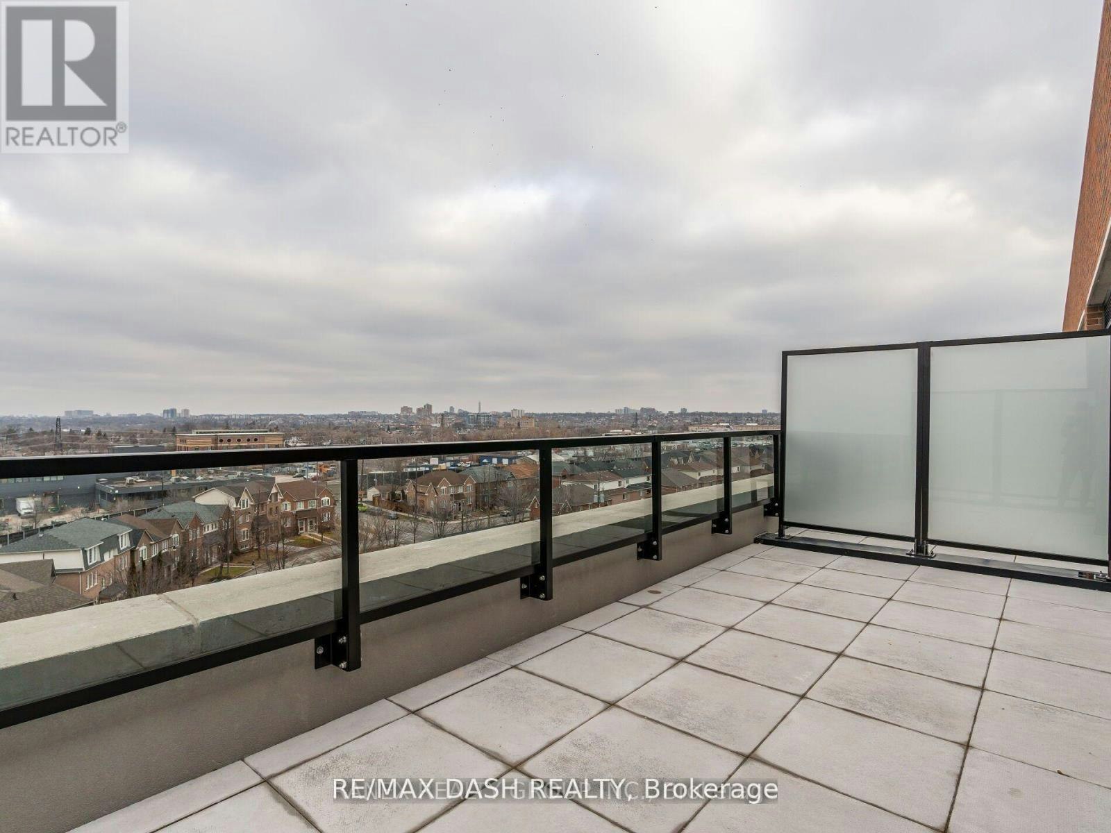 723-2300 St. Clair Avenue W, Toronto, ON, M6N 1K8 - 34
