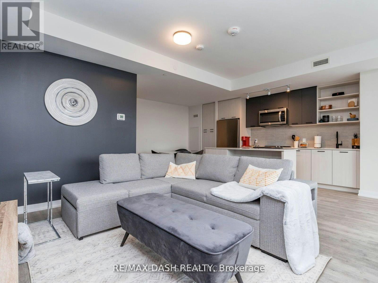 723-2300 St. Clair Avenue W, Toronto, ON, M6N 1K8 - 20